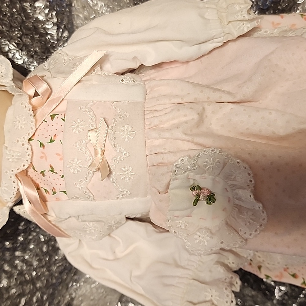 Porcelain Doll - Picture 2 of 4